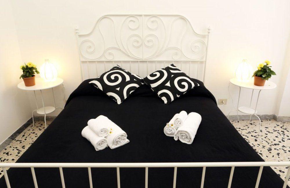 Coral Guest House ローマ エクステリア 写真
