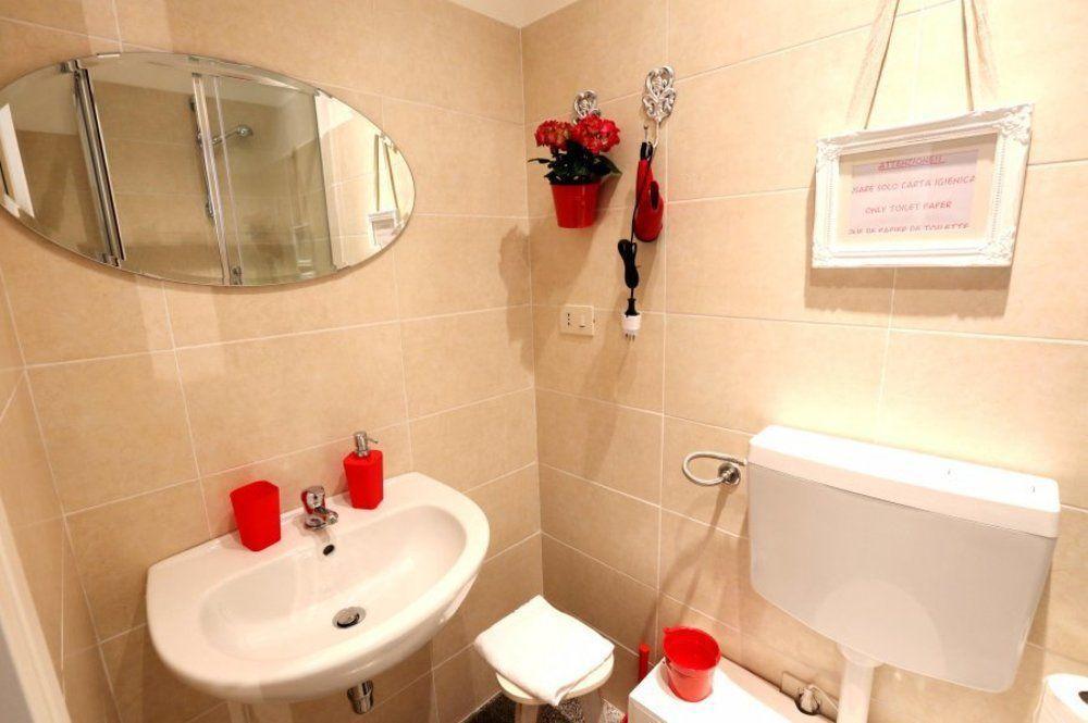 Coral Guest House ローマ エクステリア 写真