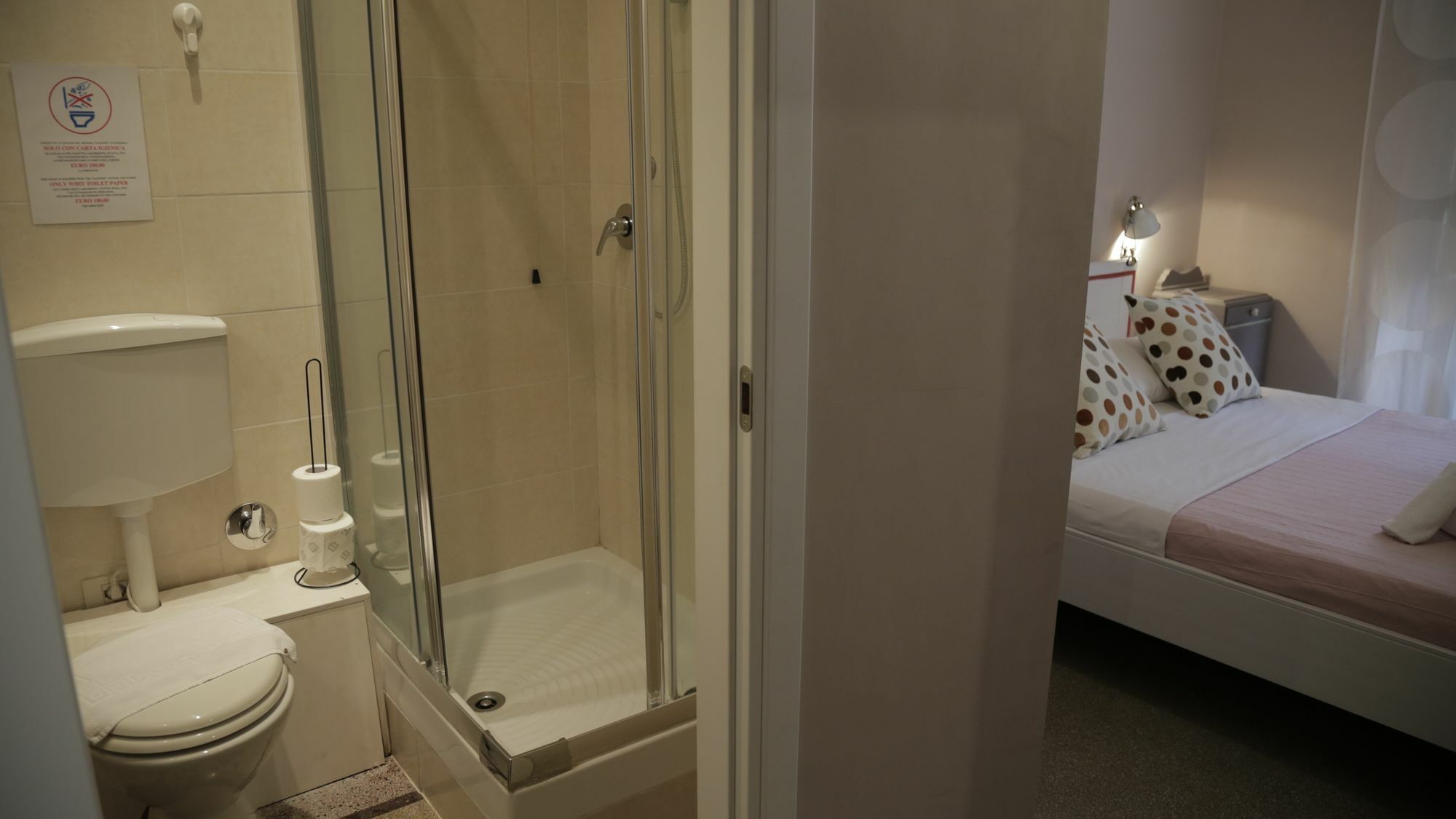 Coral Guest House ローマ エクステリア 写真