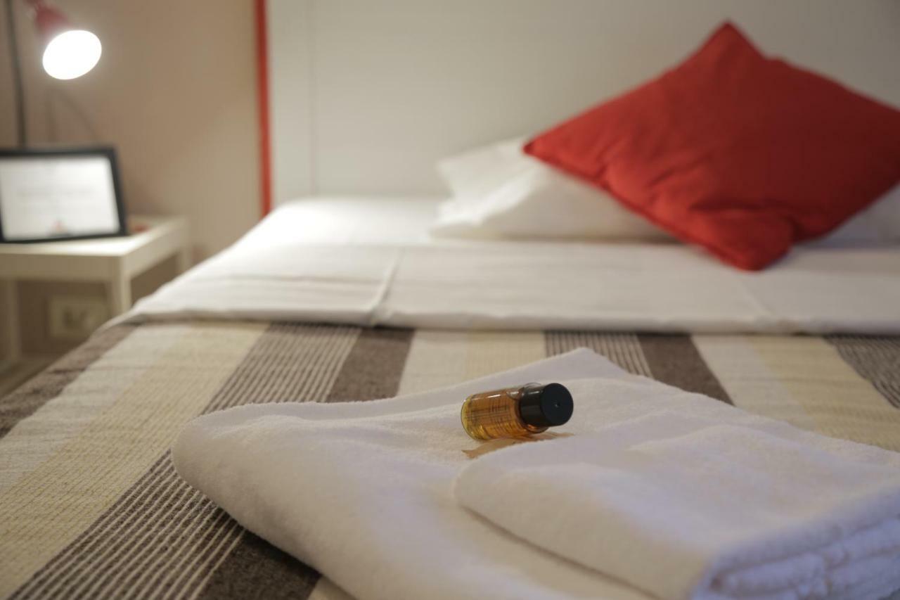 Coral Guest House ローマ エクステリア 写真