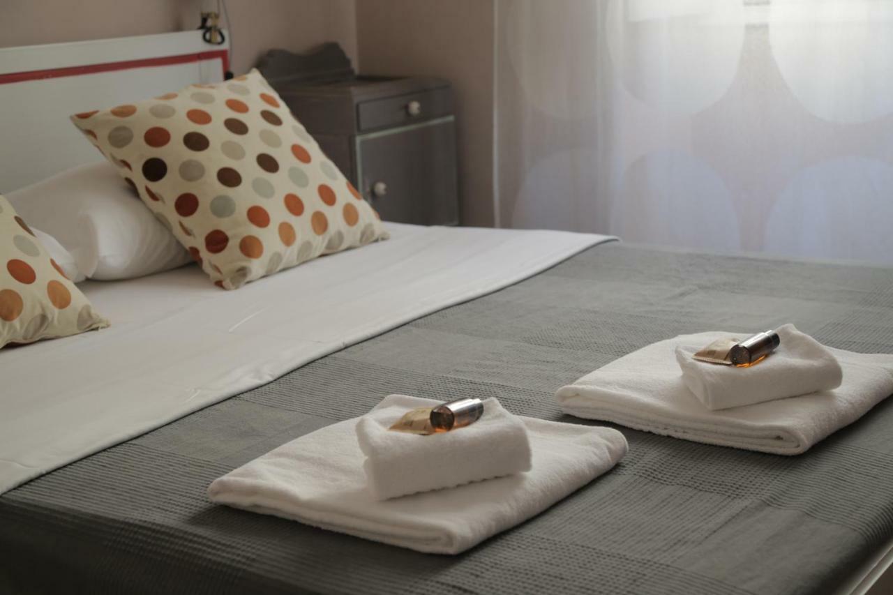 Coral Guest House ローマ エクステリア 写真